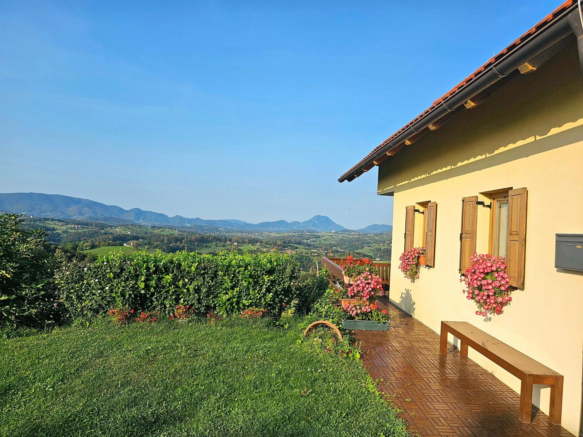 Holiday House Panorama Podčetrtek Exteriér fotografie